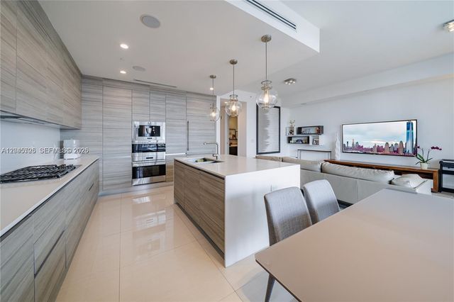 3250 NE 188th St 606, Aventura, FL 33180