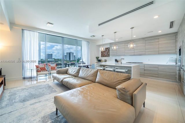 3250 NE 188th St 606, Aventura, FL 33180