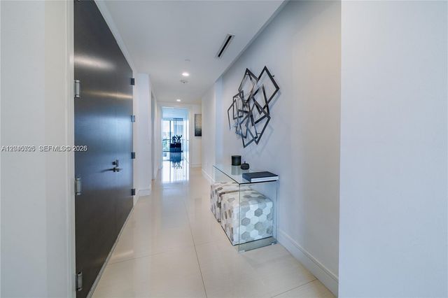 3250 NE 188th St 606, Aventura, FL 33180