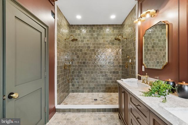 1731 CHRISTIAN ST, Philadelphia, PA 19146