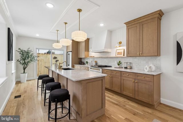 1731 CHRISTIAN ST, Philadelphia, PA 19146