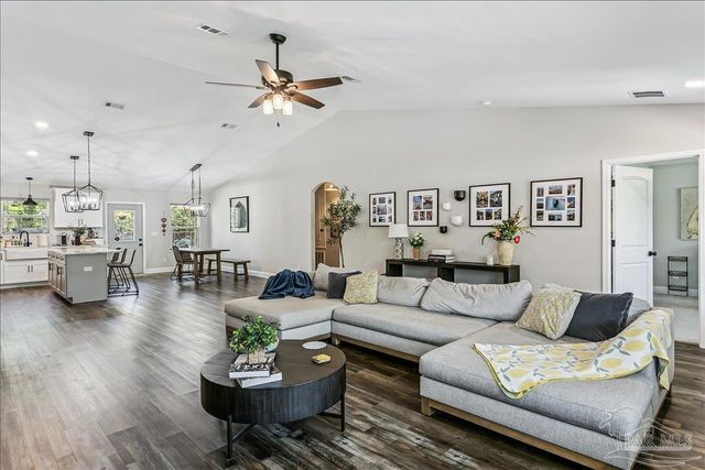 3644 Quail Run Rd, Gulf Breeze, FL 32563