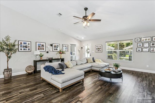 3644 Quail Run Rd, Gulf Breeze, FL 32563