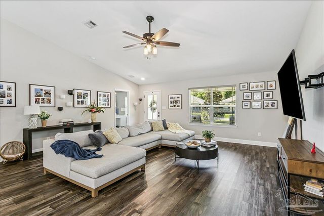 3644 Quail Run Rd, Gulf Breeze, FL 32563