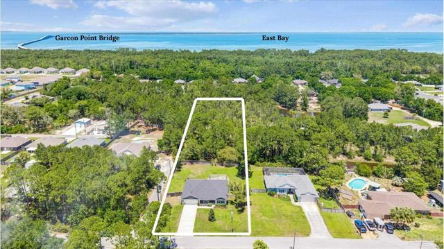 3644 Quail Run Rd, Gulf Breeze, FL 32563