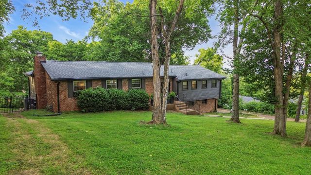 826 Evansdale Dr, Nashville, TN 37220