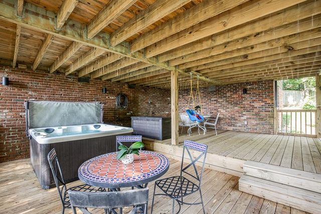 826 Evansdale Dr, Nashville, TN 37220