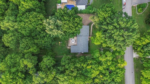 826 Evansdale Dr, Nashville, TN 37220