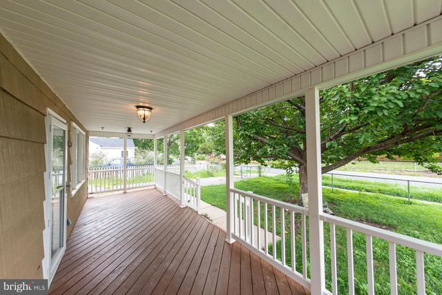 14704 FEATHERSTONE RD, Woodbridge, VA 22191