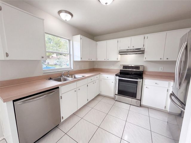1611 CALLIE COURT, Apopka, FL 32703