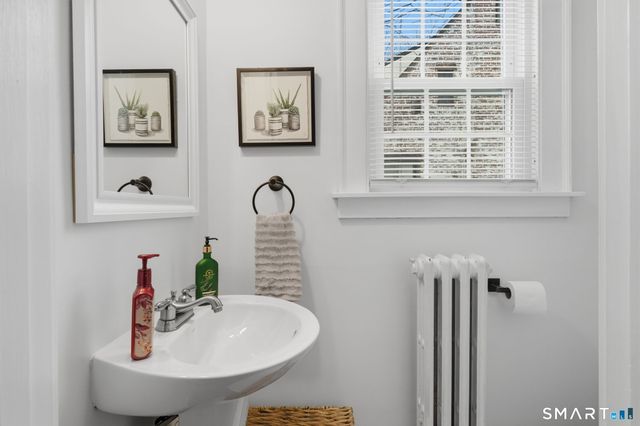 7 Ledyard Road, New Britain, CT 06053