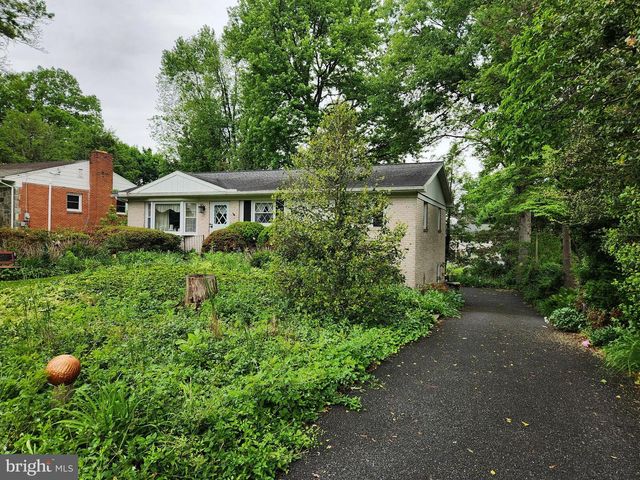 1519 VISTA RD, Lancaster, PA 17601