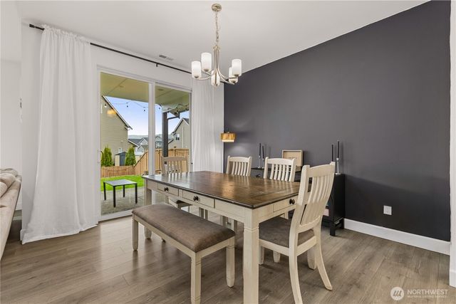 517 Cope Street SW, Orting, WA 98360