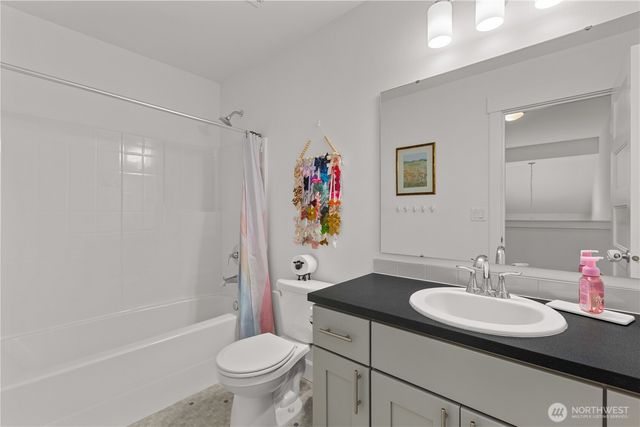 517 Cope Street SW, Orting, WA 98360