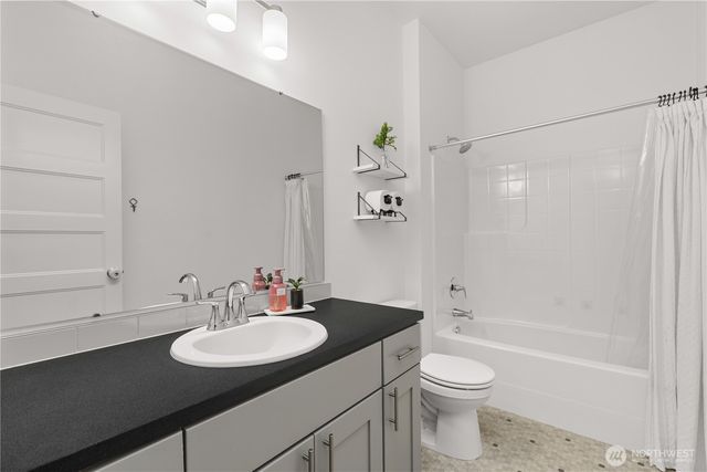 517 Cope Street SW, Orting, WA 98360