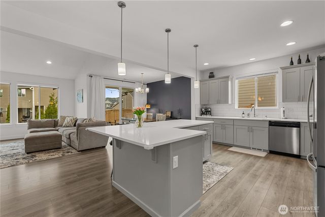 517 Cope Street SW, Orting, WA 98360