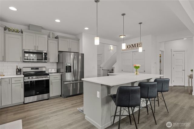 517 Cope Street SW, Orting, WA 98360