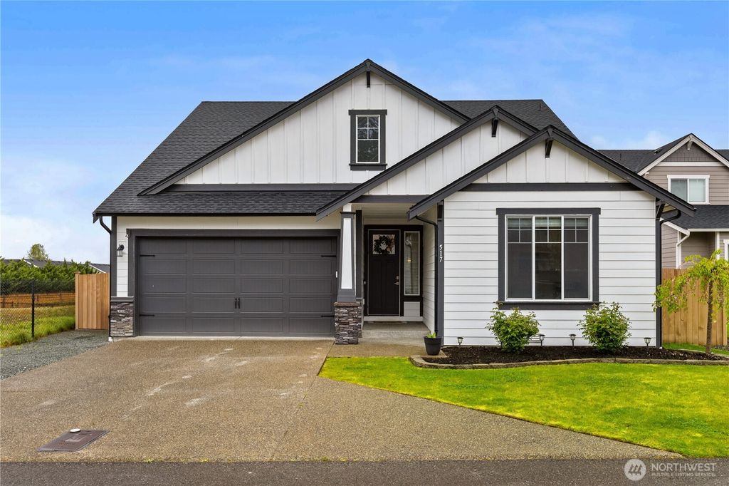 517 Cope Street SW, Orting, WA 98360