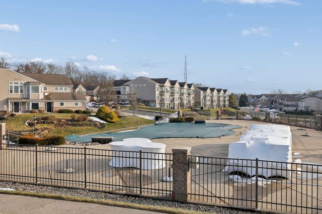 628 Rivers Breeze Drive, Ludlow, KY 41016