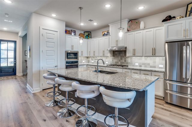 4774 Kings Garden Parkway, Arlington, TX 76005