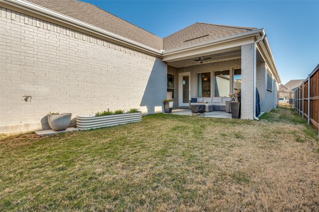 4774 Kings Garden Parkway, Arlington, TX 76005