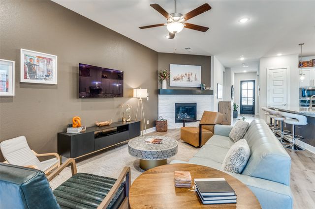 4774 Kings Garden Parkway, Arlington, TX 76005