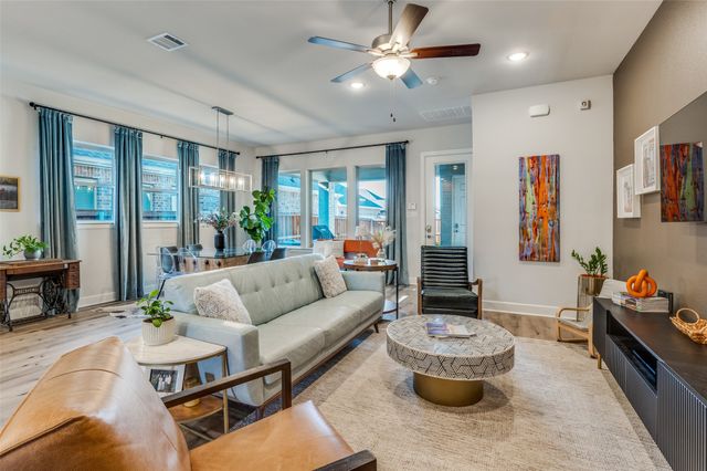 4774 Kings Garden Parkway, Arlington, TX 76005