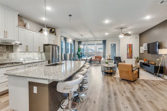 4774 Kings Garden Parkway, Arlington, TX 76005