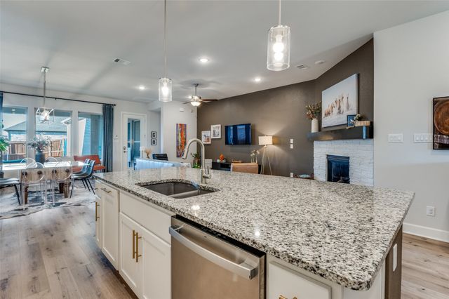 4774 Kings Garden Parkway, Arlington, TX 76005