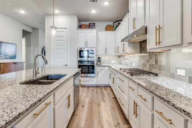 4774 Kings Garden Parkway, Arlington, TX 76005