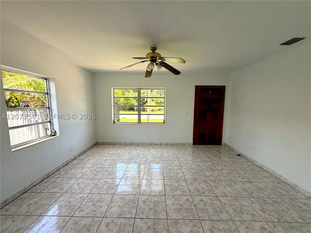 120 SW 59th Ave, Miami, FL 33144