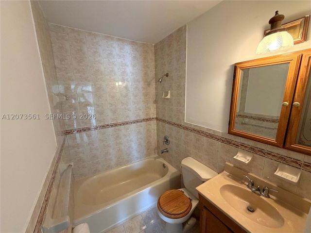 120 SW 59th Ave, Miami, FL 33144