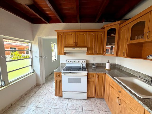 120 SW 59th Ave, Miami, FL 33144