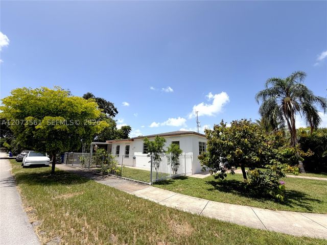 120 SW 59th Ave, Miami, FL 33144