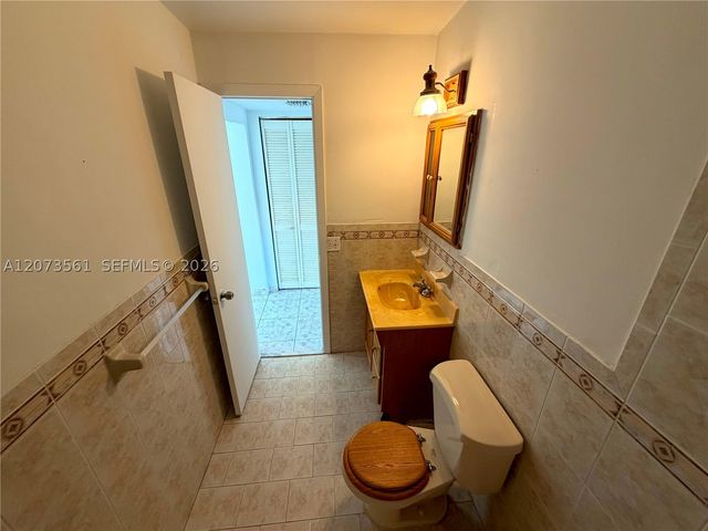 120 SW 59th Ave, Miami, FL 33144