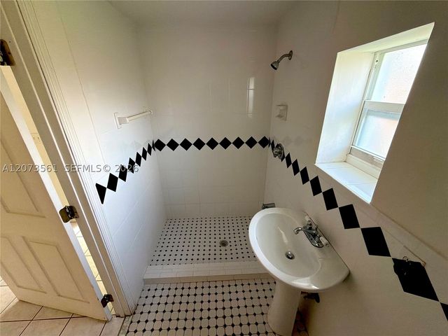 120 SW 59th Ave, Miami, FL 33144