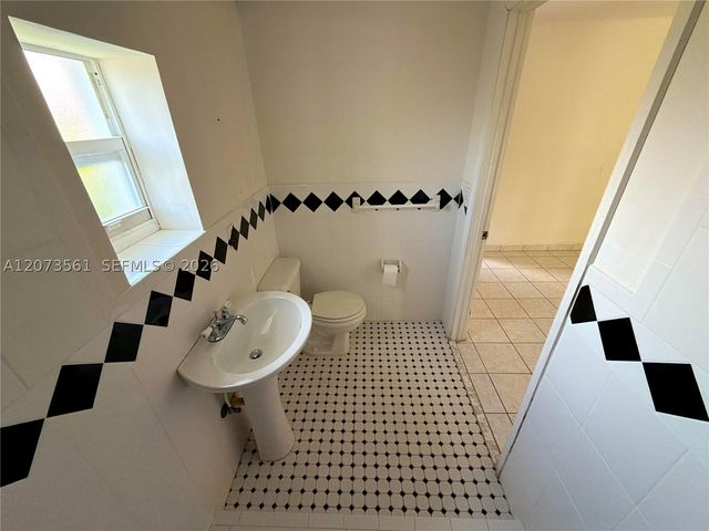 120 SW 59th Ave, Miami, FL 33144