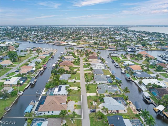 141 SW 54th ST, Cape Coral, FL 33914