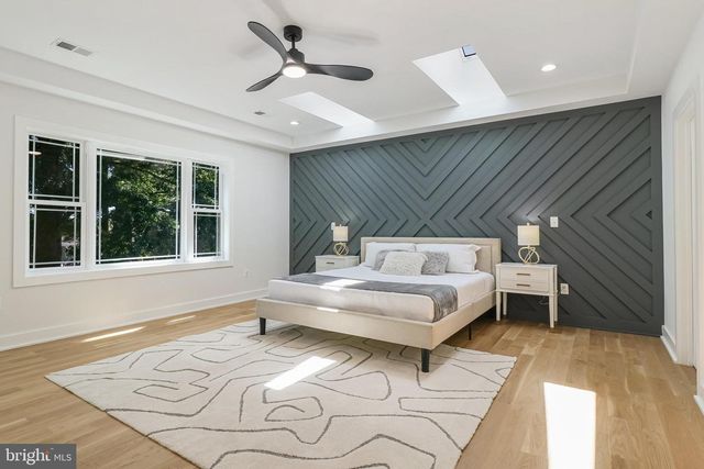 DOOLEY, Basye, VA 22810