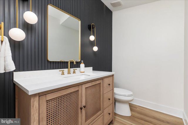 DOOLEY, Basye, VA 22810