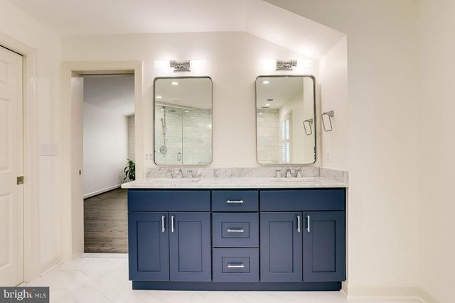 DOOLEY, Basye, VA 22810