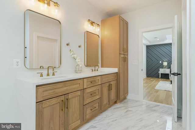 DOOLEY, Basye, VA 22810