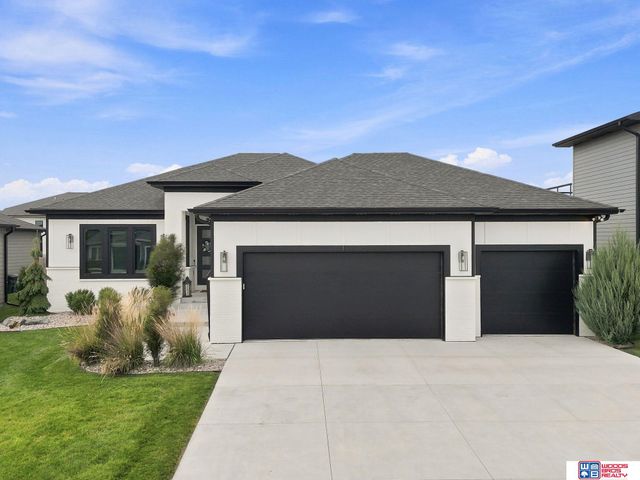 9631 Toma Road, Lincoln, NE 68526