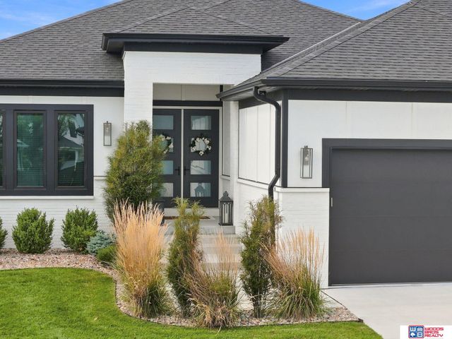 9631 Toma Road, Lincoln, NE 68526