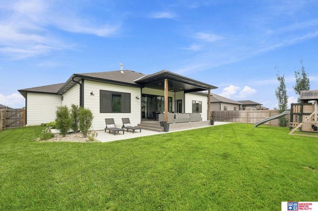 9631 Toma Road, Lincoln, NE 68526