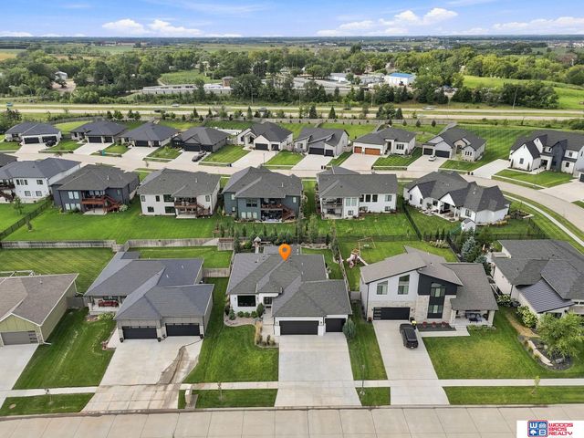 9631 Toma Road, Lincoln, NE 68526