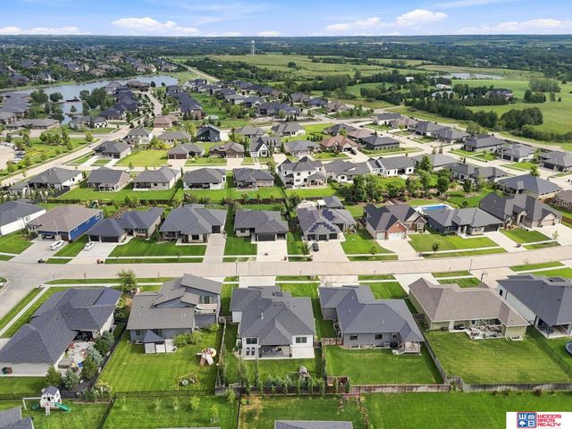 9631 Toma Road, Lincoln, NE 68526