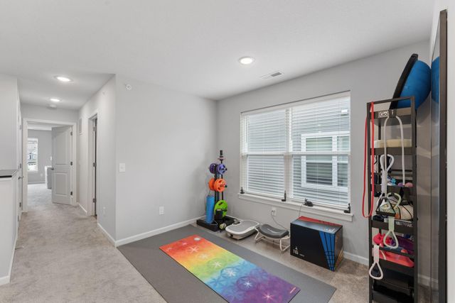 14524 Twin Lakes Circle, Burnsville, MN 55306