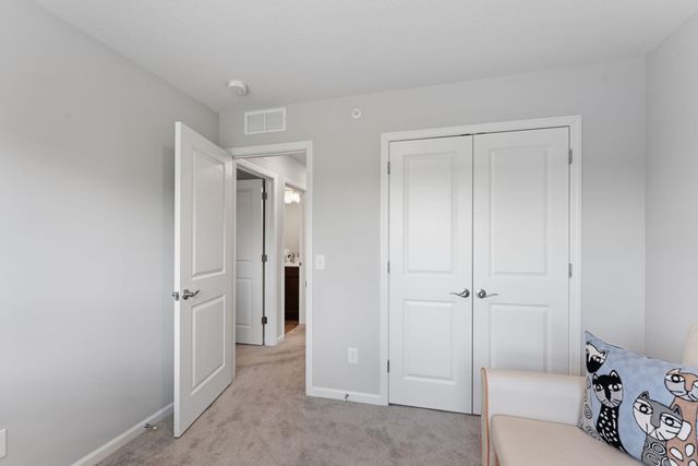 14524 Twin Lakes Circle, Burnsville, MN 55306