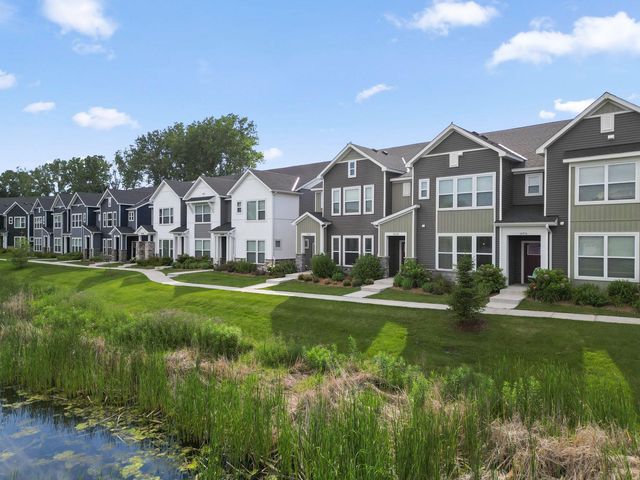 14524 Twin Lakes Circle, Burnsville, MN 55306